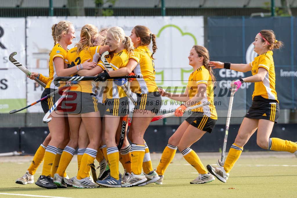 SFE_20231021_0191 | Deutsche Meisterschaft Weibliche U16 Halbfinale Düsseldorfer HC - Harvestehuder THC am 21.10.2023 in Köln (Düsseldorfer Hockeyclub 1905 e.V.), Photo: Stephan Fehrmann 2023 (Sports-Gallery)