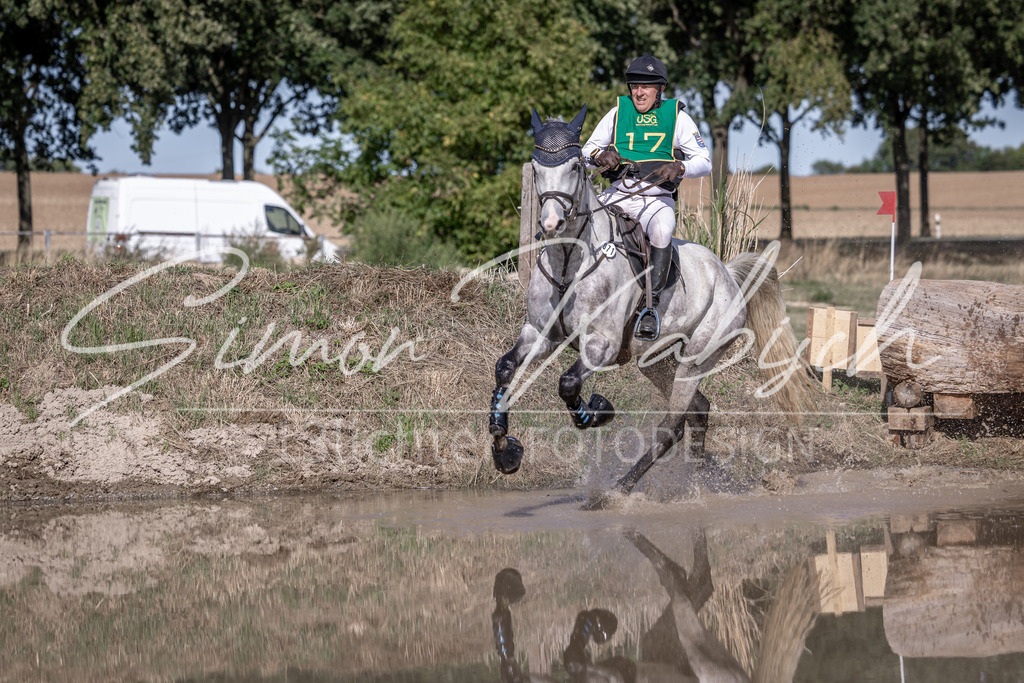 20260906-_3LI6516 | Tierfotografie Pferde, Hunde, Katzen, Haustiere.
Turnierfotografie Reitturniere, Reiten, Springreiten, Dressur in Hanau, dem Main-Kinzig-Kreis und dem Rhein-Main- Gebiet um Frankfurt