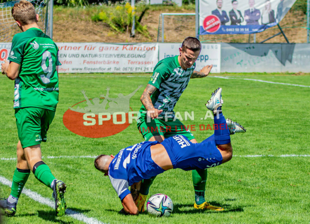 ASV Klagenfurt - Donau Klagenfurt | Leo Petzner (SV Donau Klagenfurt #9) Sebastian Layroutz (SV Donau Klagenfurt #4) Alexander Killar (ASV Klagenfurt #26) ; ASV Klagenfurt - Donau Klagenfurt am 31.07.2022 in Klagenfurt
(ASV Platz Annabichl), AUSTRIA, (Photo by Ernst Krawagner sport-fan.at) - Realisiert mit Pictrs.com
