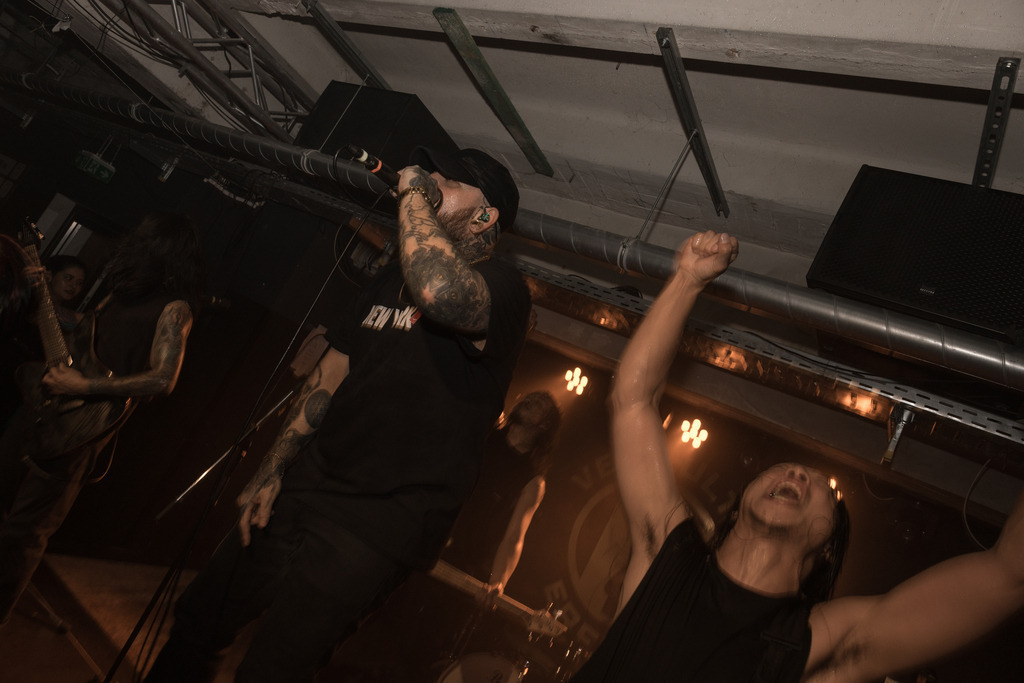 057A3350 | thismomentpictures - Realisiert mit Pictrs.com