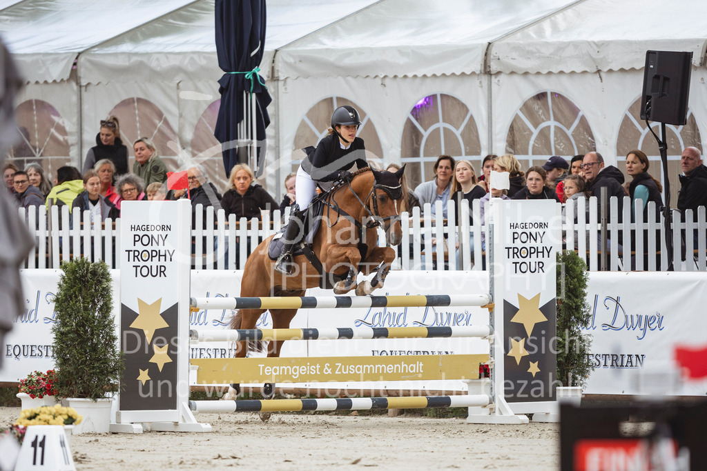 240713_BHO_PonyTrophy-361 | Deine schönsten Turniermomente als professionelle Fotos! Entdecke hochwertige Pferdesport-Fotografie im Online-Shop. Jetzt Fotos finden & bestellen!