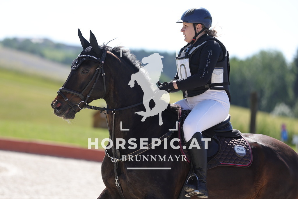 0P6A9924 | Willkommen bei Brunnmayr - Design & Fotografie – Ihrem Spezialisten für Reitturniere und Pferdeveranstaltungen in Oberösterreich, Salzburg und Bayern! Seit über 17 Jahren sind wir leidenschaftlich dabei.