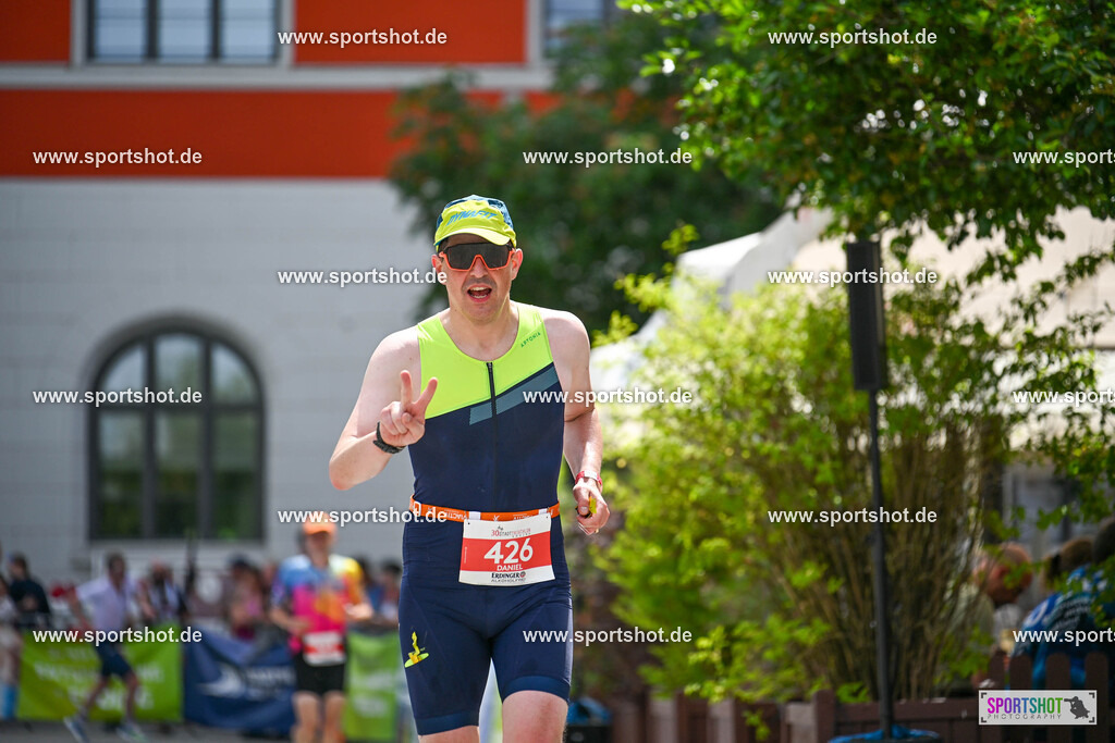 SZI_8719 | Stadttriathlon Erding 2025. #yourpictrs #sportshot_your_pictrs @Sportshotphotography #stadttriathlonerding Copyright: www.sportshot.de