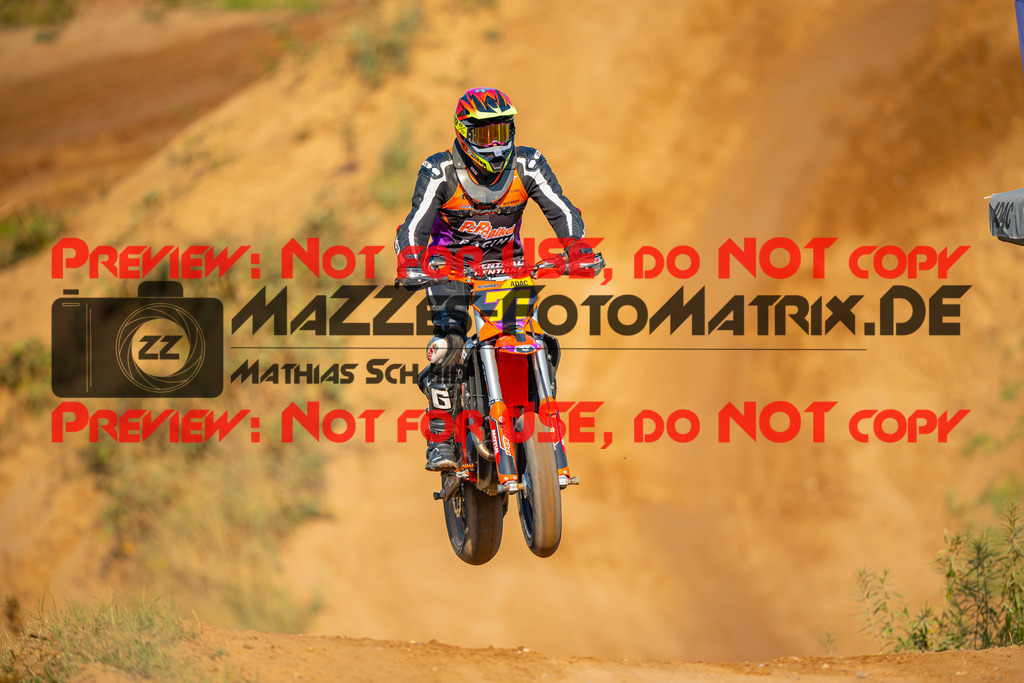 MaZZes-Fotomatrix-20260815-602201 | S2