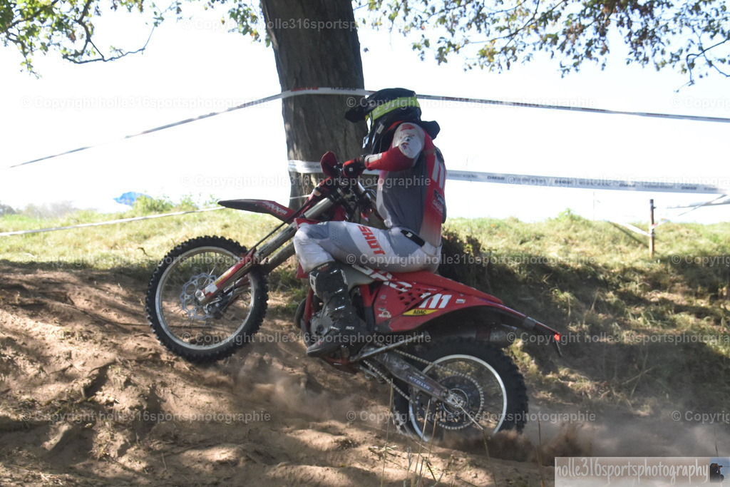 DSC_0214 | Sportfotografie , Motorsport, Motoross, Reitsport, Mointainbike, Enduro,
Landschaft , Outdoor, Eventfotografie, Landschaft, Bilder online bestellen - Realisiert mit Pictrs.com