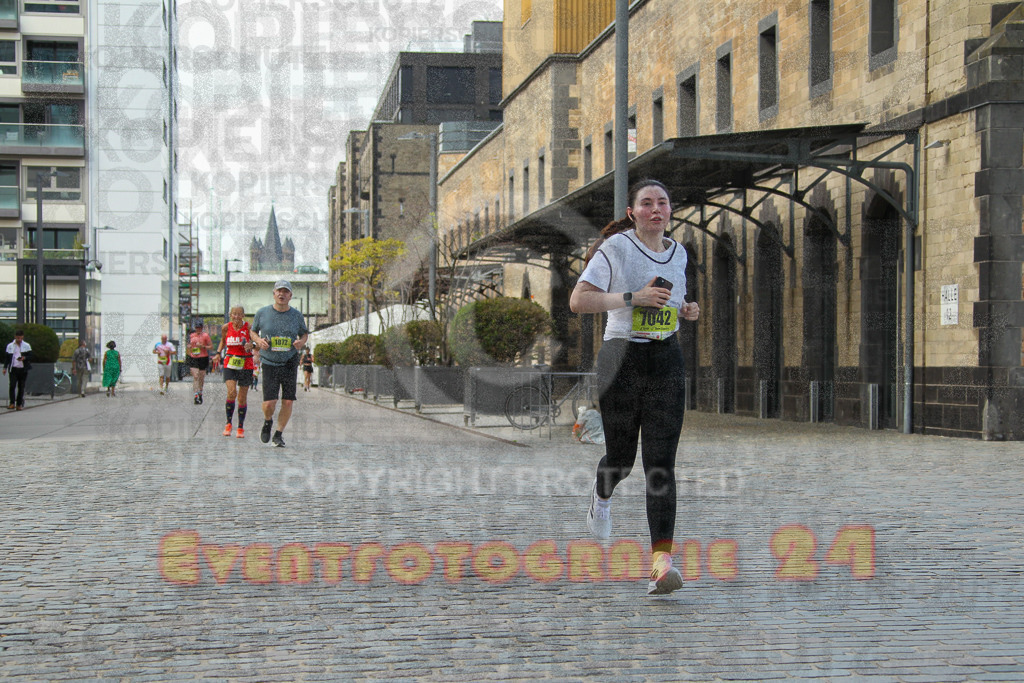 250920_1504_EV4_8063 | Sportfotografie im Rhein-Sieg Kreis, Köln, Bonn, NRW, Rheinland Pfalz, Hessen, etc. Unser Tätigkeitsfeld umfasst den Laufsport vom Volkslauf über den Marathon, Duathlon, Triathon bis zum Ultralauf wie Kölnpfad Ultra oder Schindertrail.