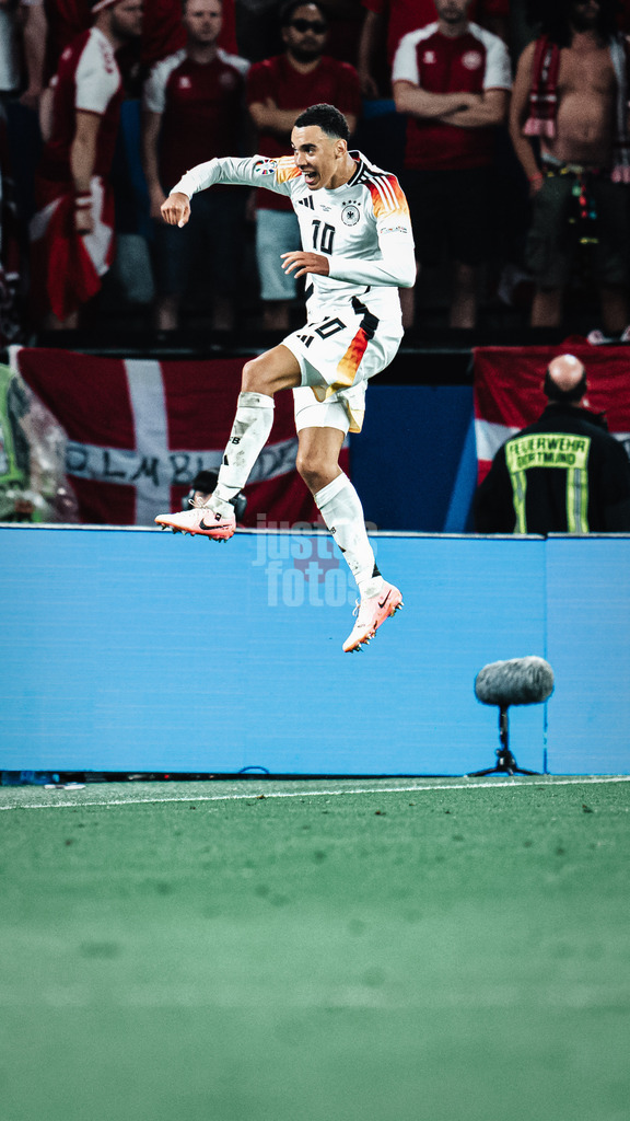 Fußball | Herren | UEFA-Fußball-Europameisterschaft 2024 | Achtelfinale | Deutschland vs. Dänemark | 29.06.2024 | Jamal Musiala (#10, Deutschland) jubelt nach seinem Tor
