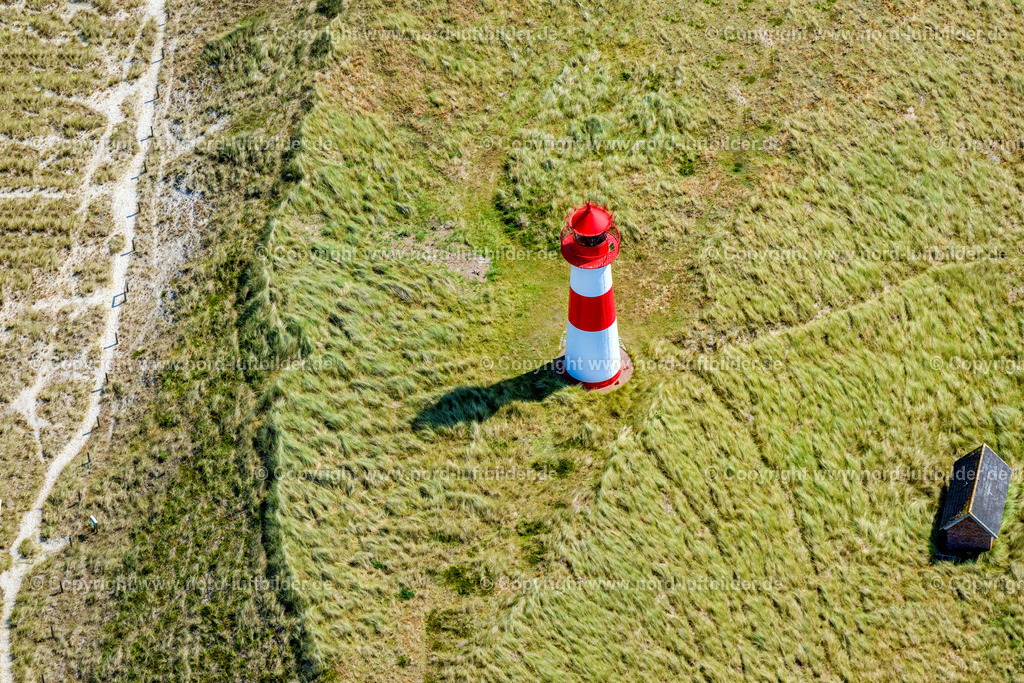 Sylt_List_Leuchtturm_Sylt_Ost_ELS_3838130825 | LIST 13.08.2025 Leuchtturm als historisches Seefahrtszeichen " List Ost " in List auf der Insel Sylt im Bundesland Schleswig-Holstein, Deutschland. // Lighthouse as a historic seafaring character " List Ost " in List at the island Sylt in the state Schleswig-Holstein, Germany. Foto: Martin Elsen