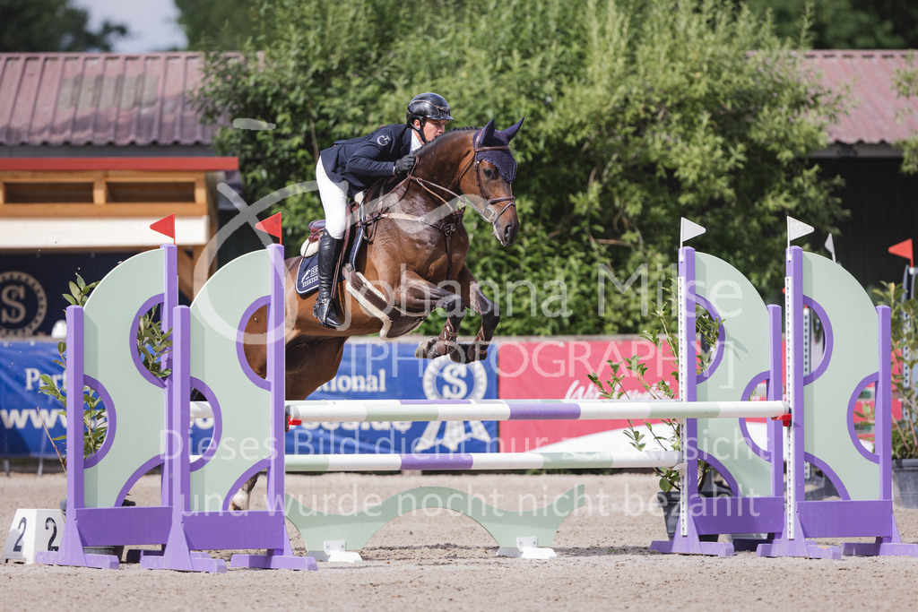 220614_Mühlen_SprPf-A-176 | Late Entry Mühlen
14.06.2022
Springpferde A**
4-6jährige Pferde