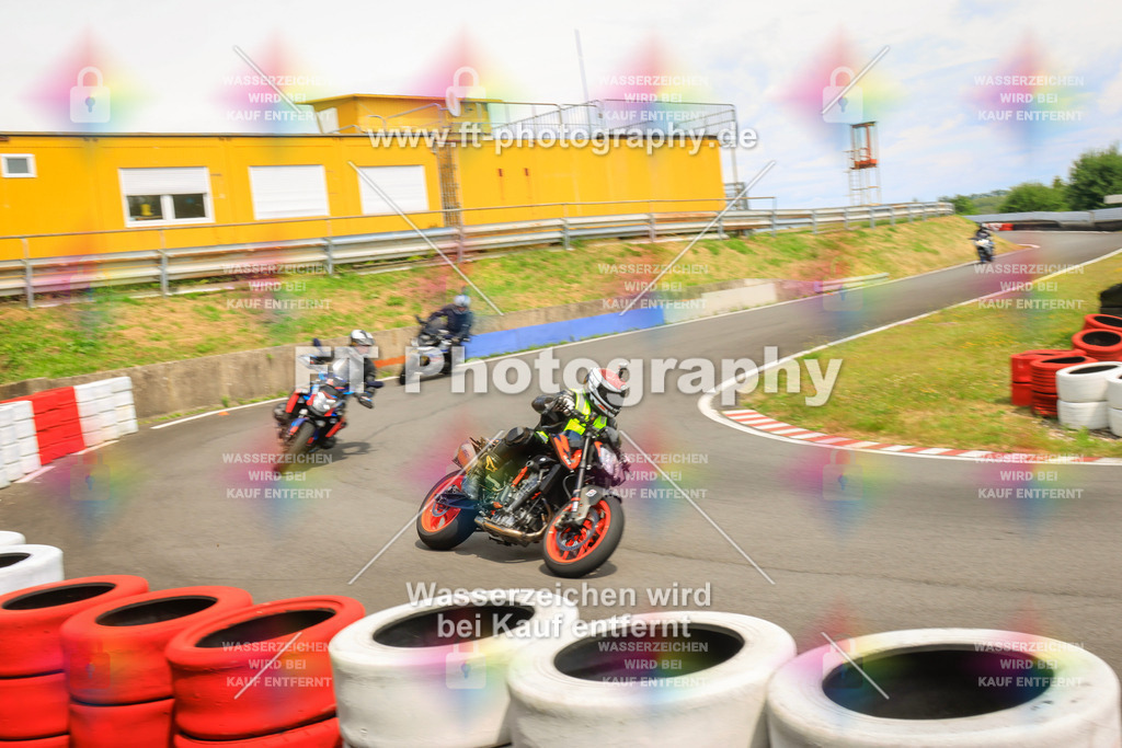 _DSK2825 | Hier findet Ihr Bilder von Touristenfahrten auf der Nürburgring Nordschleife oder von anderen Veranstaltungen die ich besucht habe. Viel Spass beim Durch Schauen 