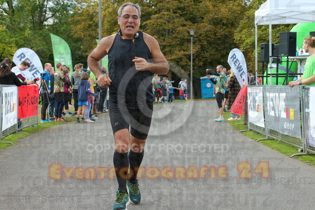 220925_1334_EX1_1411 | Sportfotografie im Rhein-Sieg Kreis, Köln, Bonn, NRW, Rheinland Pfalz, Hessen, etc. Unser Tätigkeitsfeld umfasst den Laufsport vom Volkslauf über den Marathon, Duathlon, Triathon bis zum Ultralauf wie Kölnpfad Ultra oder Schindertrail.