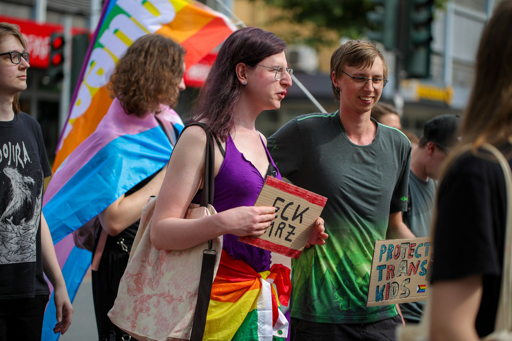 CSD_Moers_190725_050 | Bildergalerie von Sport-Ereignissen aber auch von weiteren spannenden Dingen - nicht nur vom Niederrhein. In Anlehnung an den bekannten Spruch von Hanns Dieter Hüsch heißt das Motto: "Niederrhein ist überall".  - Realisiert mit Pictrs.com