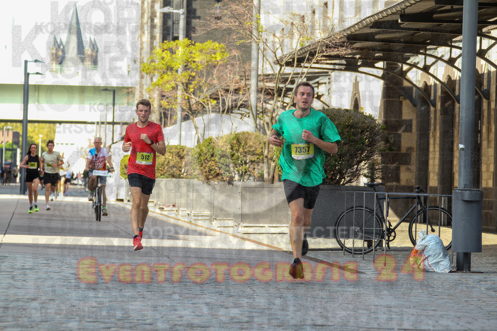 250920_1448_EV4_7180 | Sportfotografie im Rhein-Sieg Kreis, Köln, Bonn, NRW, Rheinland Pfalz, Hessen, etc. Unser Tätigkeitsfeld umfasst den Laufsport vom Volkslauf über den Marathon, Duathlon, Triathon bis zum Ultralauf wie Kölnpfad Ultra oder Schindertrail.