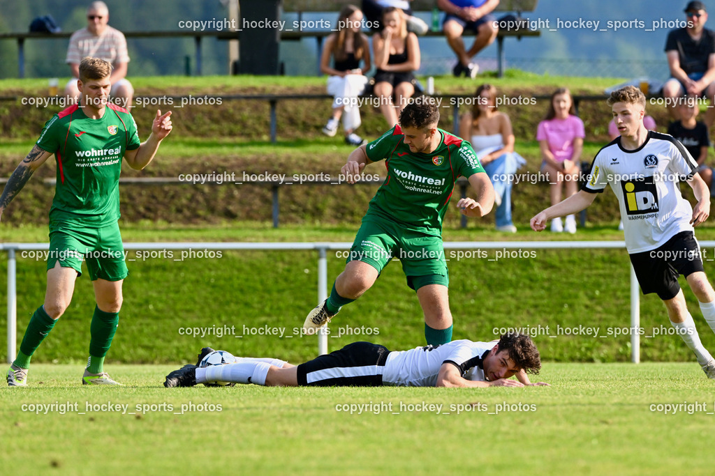 FC Gmünd vs. SV Spittal 1921 | #8 Domenik Steiner FC Gmünd, #10 Marcel Rudolf Schönherr FC Gmünd, #9 Samuel Müllmann SV Spittal, #39 Fabian Hoi SV Spittal, FC Gmünd vs. SV Spittal 1921, FC Gmünd vs. SV Spittal 1921 am 27.08.2024 in Gmünd (Sportplatz Karnerau), Austria, (Photo by Bernd Stefan)