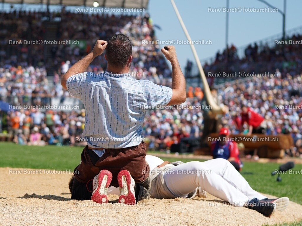 172 | René Burch leidenschaftlicher Fotograf aus Kerns in Obwalden.  Hier finden sie Sport, Landschaft und Natur Fotografie.
 - Realisiert mit Pictrs.com