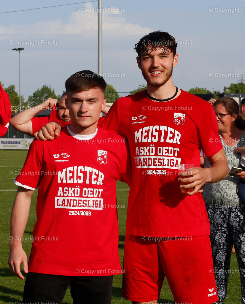 A_LUI_03052025_15 | SPORT FUSSBALL LL.OST ASKOE OEDT 1B-USV ST.ULRICH 03.05.2025IM BILD:KHAMZAT CHAKAYEV UND FINN RUDEL  (BEIDE OEDT1B) FOTO:FOTOLUI