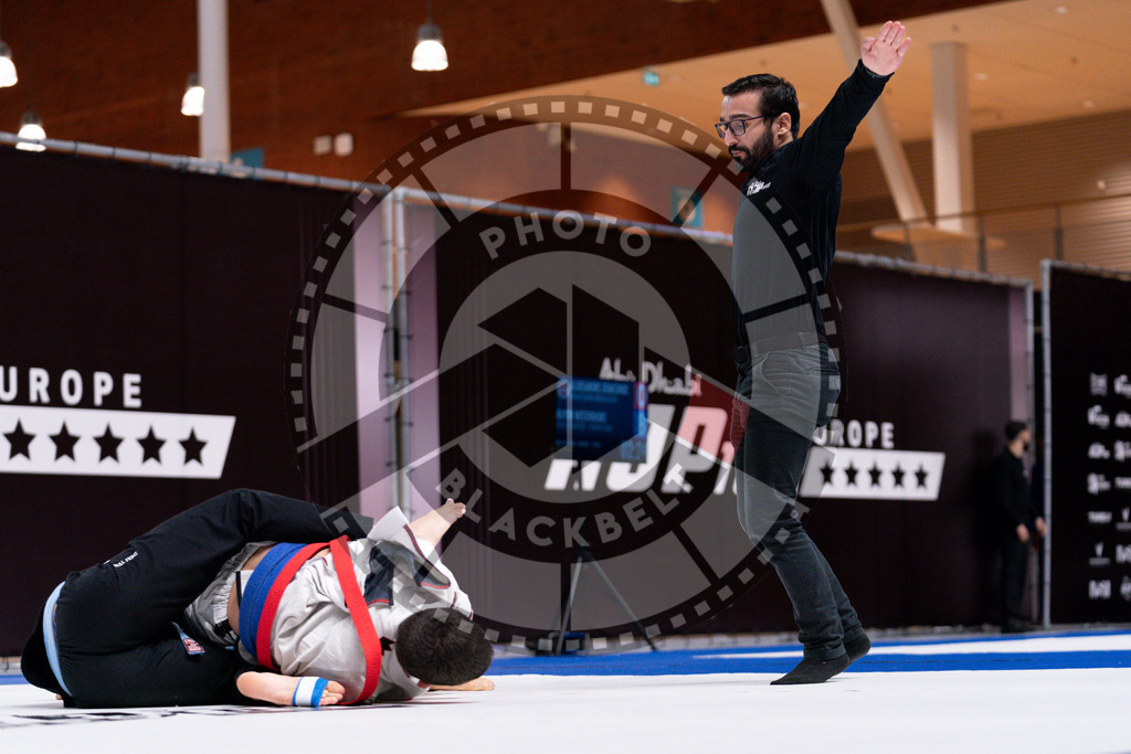 20241013PBB2063 | Athletes compete during the AJP Tour Europe Continental Jiu-Jitsu Amateurs & Masters Championship on October 13, 2024 in Almere near Amsterdam, Netherlands. © Chiara Dazi / photoblackbelt