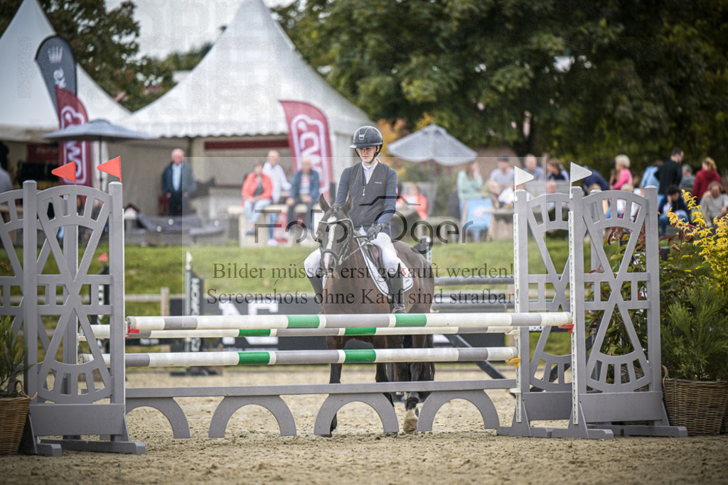 DOS_0860 | Entdecke hochwertige Reitturnierfotos von Foto Oger. Professionell, emotional und authentisch – jetzt Lieblingsmomente im Shop bestellen.Deutschlandweite Turnierfotografie. - Realisiert mit Pictrs.com