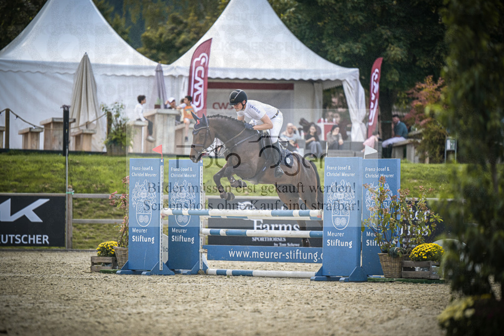 DOS_7175 | Entdecke hochwertige Reitturnierfotos von Foto Oger. Professionell, emotional und authentisch – jetzt Lieblingsmomente im Shop bestellen.Deutschlandweite Turnierfotografie. - Realisiert mit Pictrs.com