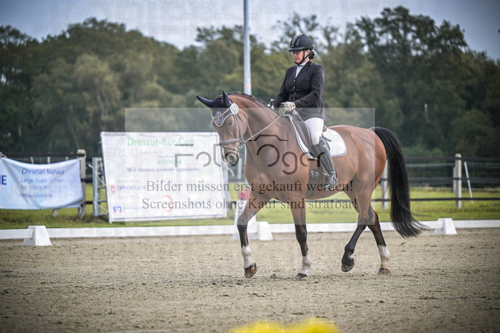DOS_B478 | Entdecke hochwertige Reitturnierfotos von Foto Oger. Professionell, emotional und authentisch – jetzt Lieblingsmomente im Shop bestellen.Deutschlandweite Turnierfotografie. - Realisiert mit Pictrs.com