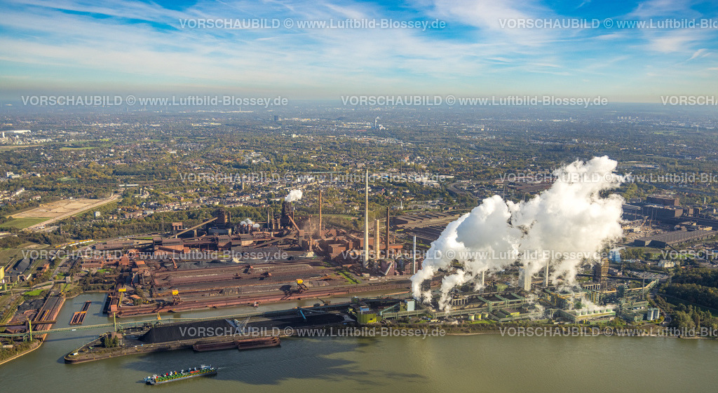 Duisburg221003717ThyssenKrupp_Kokerei-Schwelgern-2 | Luftbild, thyssenkrupp Steel Europe Kokerei Schwelgern mit Werkshafen am Fluss Rhein, Dampfwolken, Marxloh, Duisburg, Ruhrgebiet, Nordrhein-Westfalen, Deutschland