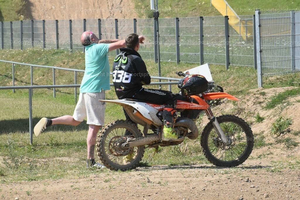 DSC_0016 (2) | Sportfotografie , Motorsport, Motoross, Reitsport, Mointainbike, Enduro,
Landschaft , Outdoor, Eventfotografie, Landschaft, Bilder online bestellen - Realisiert mit Pictrs.com