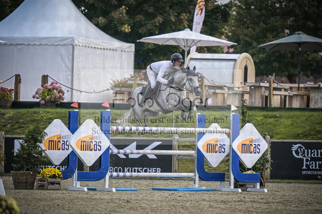 DOS_3770 | Entdecke hochwertige Reitturnierfotos von Foto Oger. Professionell, emotional und authentisch – jetzt Lieblingsmomente im Shop bestellen.Deutschlandweite Turnierfotografie. - Realisiert mit Pictrs.com