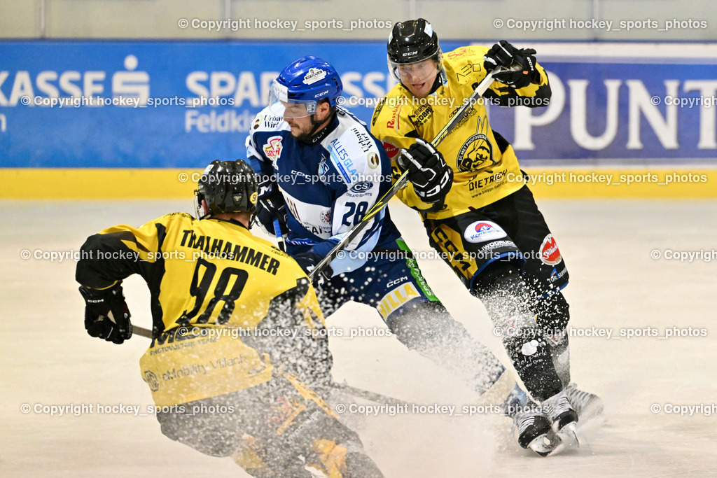 ESC Steindorf vs. MET PHOTOVOLTAIK HORNETS SPITTAL | #98 Thalhammer Dominic EC Hornets Spittal, #28 Bacher Stefan ESC Steindorf, #16 Nageler Daniel EC Hornets Spittal, ESC Steindorf vs. MET PHOTOVOLTAIK HORNETS SPITTAL, ESC Steindorf vs. MET PHOTOVOLTAIK HORNETS SPITTAL am 26.10.2024 in Steindorf (Ossiachersee Halle), Austria, (Photo by Bernd Stefan)