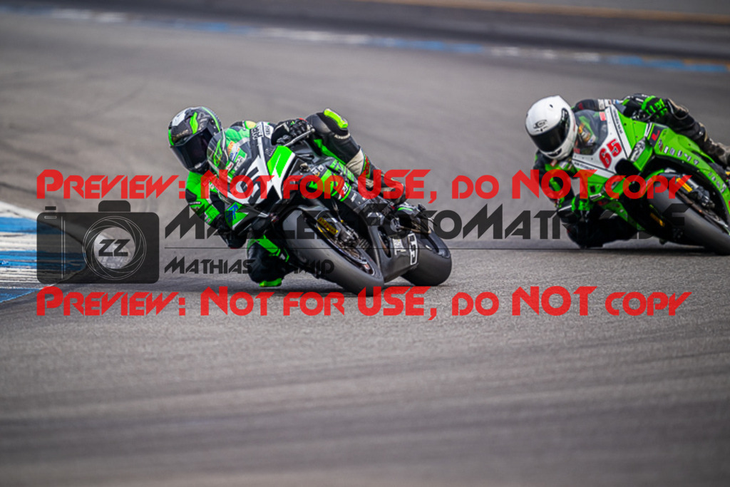 MaZZes_FotoMatrix_220924_1197 | PRO SUPERSTOCK