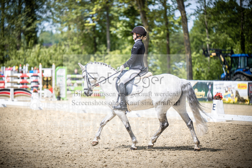 DOS_2791 | Reitturnier Venne - Realisiert mit Pictrs.com