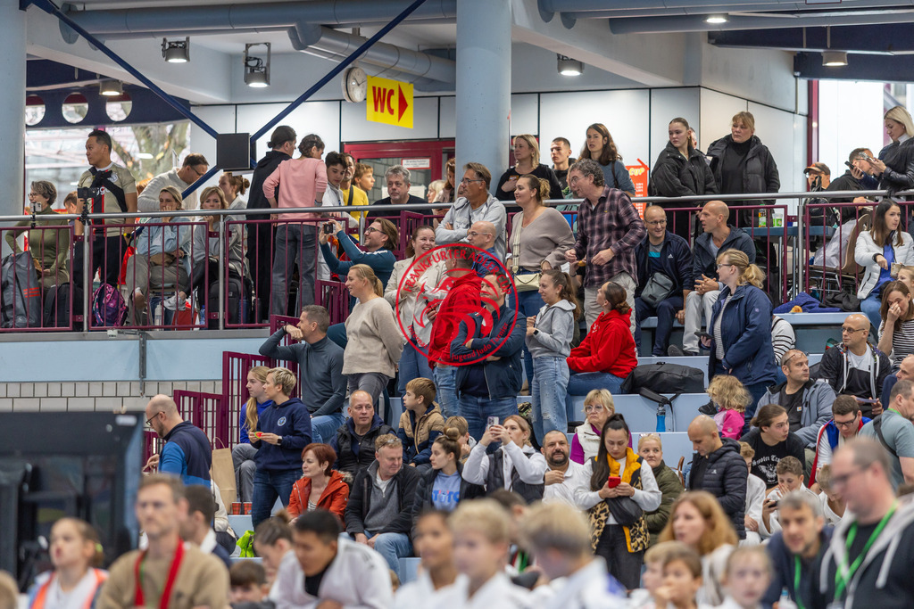 Internationaler Adler Cup 2024 | Foto vom Internationalen Adler Cup Judo Turnier im Sport- und Freizeitzentrum Kalbach im Oktober 2024 - Realisiert mit Pictrs.com