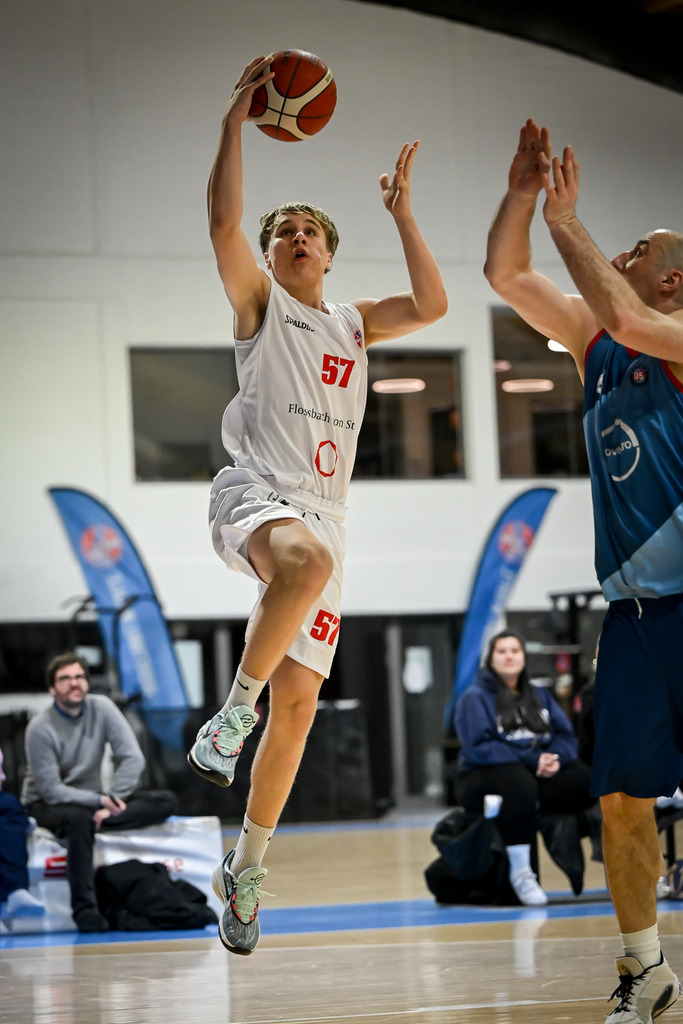 gml_063 | Fotos von Basketballspielen aus dem Raum NRW fotografiert von Gero Mueller-Laschet und Daniel Schaefer - Realisiert mit Pictrs.com