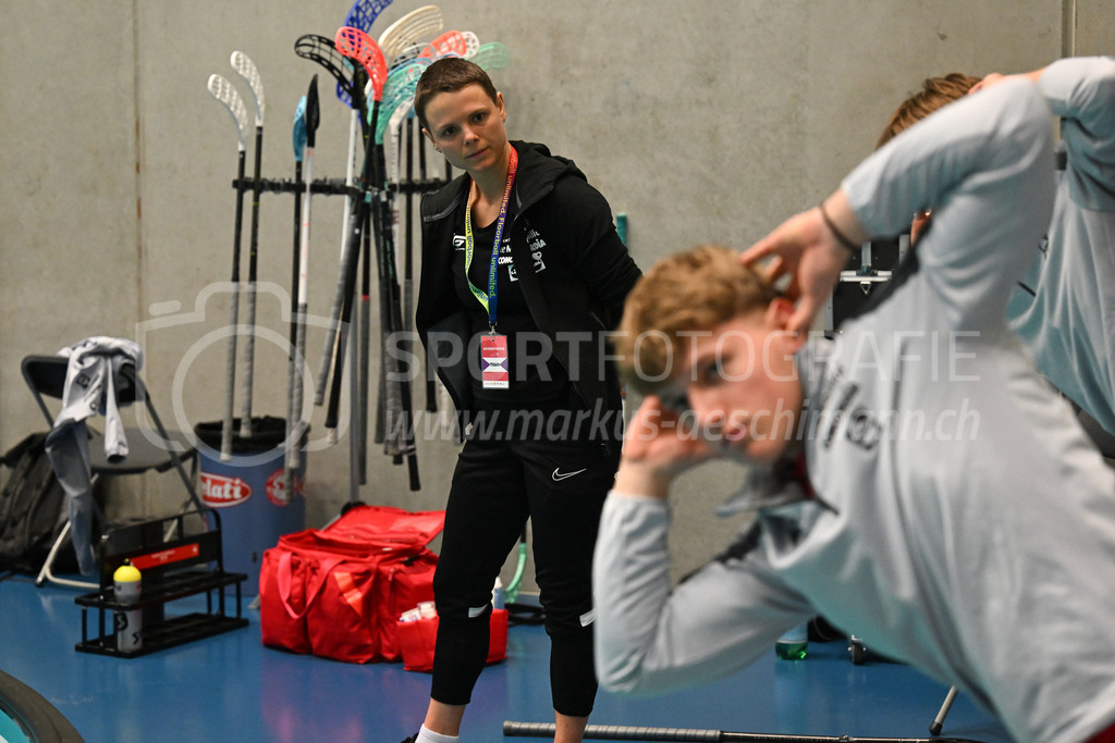 Switzerland B U19 vs Finland U19 - 2. February 2024 | Switzerland B U19 vs Finland U19
U19 Men International Matches in Switzerland
GoEasy Arena, Siggenthal Station
Switzerland physiotherapist.
Credit: Markus Aeschimann | <a href="https://www.markus-aeschimann.ch">Sportfotografie Markus Aeschimann</a> | <a href="https://www.instagram.com/sportfotografie.aeschimann">@sportfotografie.aeschimann</a> - Realisiert mit Pictrs.com