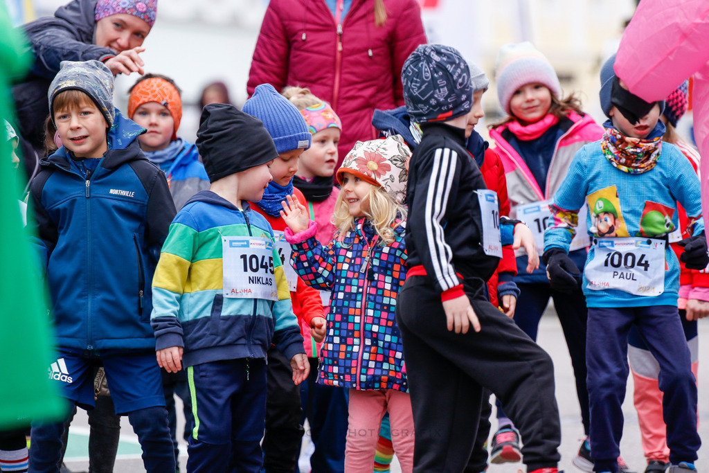 AW_20231231awmac6601 | WELS, 31.12.2023, Sparkasse Silvesterlauf Wels 2023 , Image shows: Photo: WAPICS / Andreas Willdoner