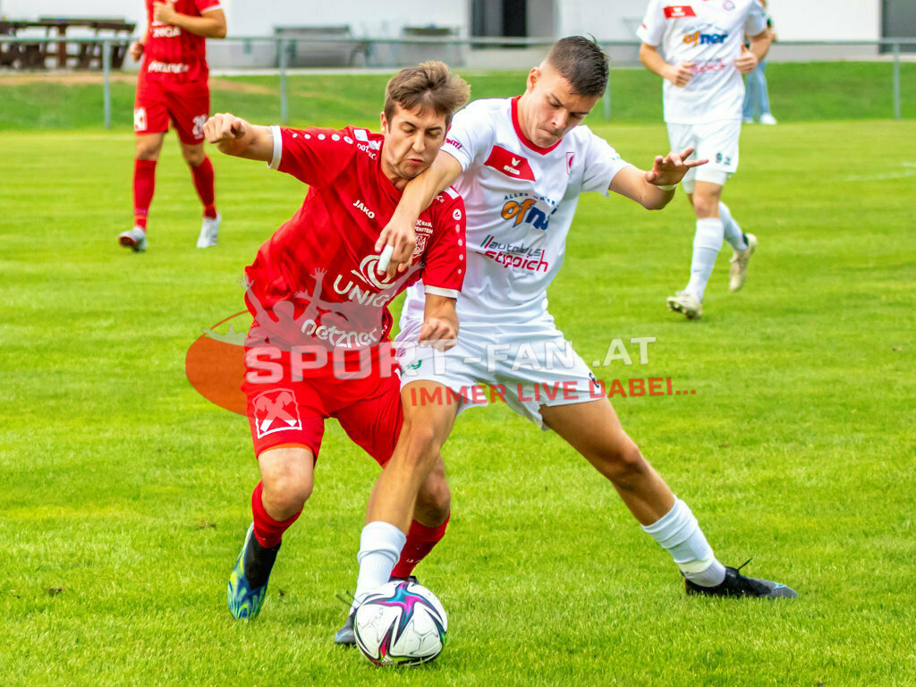 TSV Grafenstein - SK Maria Saal | Michael Eisterlehner (TSV Grafenstein #12) Marcel Lukic (SK Maria Saal #6) TSV Grafenstein - SK Maria Saal am 02.08.2022 in Grafenstein
(Sportplatz), AUSTRIA, (Photo by Ernst Krawagner sport-fan.at),  - Realisiert mit Pictrs.com