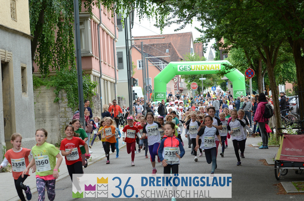 AOK Junior Cup 400m | 3Königslauf 2022 AOK Junior Cup 400m - Realisiert mit Pictrs.com