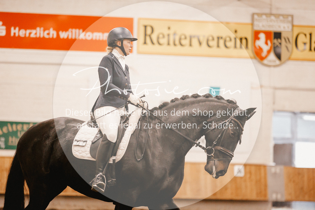 3I6A4720 | Stimmungsvolle Portraits und Reitsportfotografie im Ruhrgebiet und im Münsterland.

Pferdefotografie, Hundefotografie, Tierfotografie, Reportagen, Portraits von Tier und Mensch, Turnierfotografie in Bochum, Recklinghausen, Marl, Haltern am See, Dülmen.. - Realisiert mit Pictrs.com