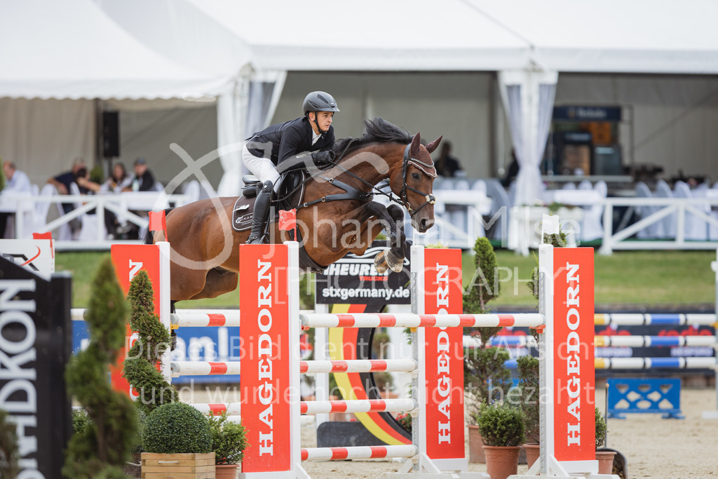 220731_BHO_ST_M2-Spr_2-716 | Deine schönsten Turniermomente als professionelle Fotos! Entdecke hochwertige Pferdesport-Fotografie im Online-Shop. Jetzt Fotos finden & bestellen!