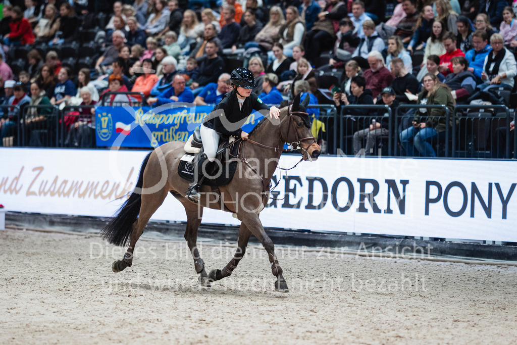 240119_Leipzig_PonyTrophy-631 | Deine schönsten Turniermomente als professionelle Fotos! Entdecke hochwertige Pferdesport-Fotografie im Online-Shop. Jetzt Fotos finden & bestellen!