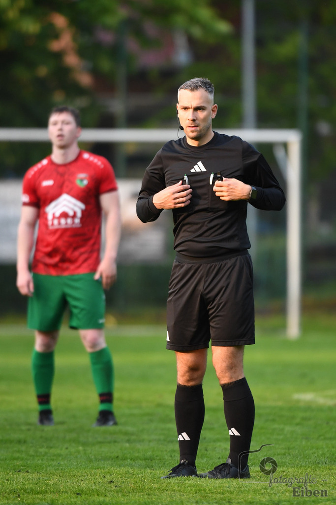BV Bockhorn-SG FriPe | Relegation zur Kreisliga; BV Bockhorn (blau)-SG FriPe (rot) am 05.06.2025 in Oldenburg/Ofenerdiek (Lagerstraße), Photo: Philip Eiben 2025 - Realisiert mit Pictrs.com