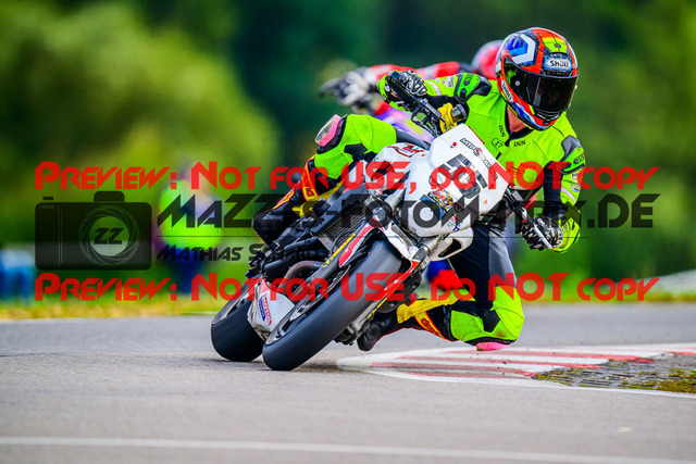 MaZZes_FotoMatrix_240914_6007705_2-36 | TWINCUP