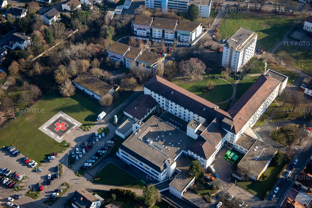 Luftbild: Asklepios Südpfalzklinik in Kandel im Bundesland Rheinland-Pfalz in Deutschland. Foto: IMG_135926.jpg vom 13.02.2023 durch Werner Riehm/FLY-FOTO.de