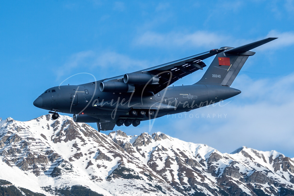 Xian Y-20 | Chinesischer Militärtransporter im Anflug auf Innsbruck