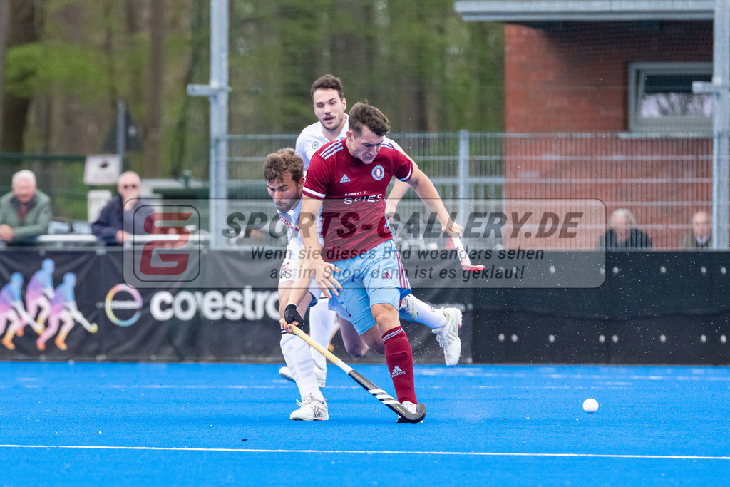 HK_20230415_106932 | 1. Bundesliga Herren Crefelder HTC - UHC Hamburg am 14.4.2023 Crefelder HTC, Krefeld , Bachmann Lucas Maximilian ( Crefelder HTC #15 ) , Martins Tobias Jesus ( UHC Hamburg #14 )