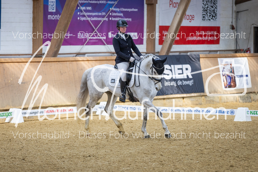 Sth-LPO25-L-Kür-158 | MomenTaufnahmen Pferdesportfotos