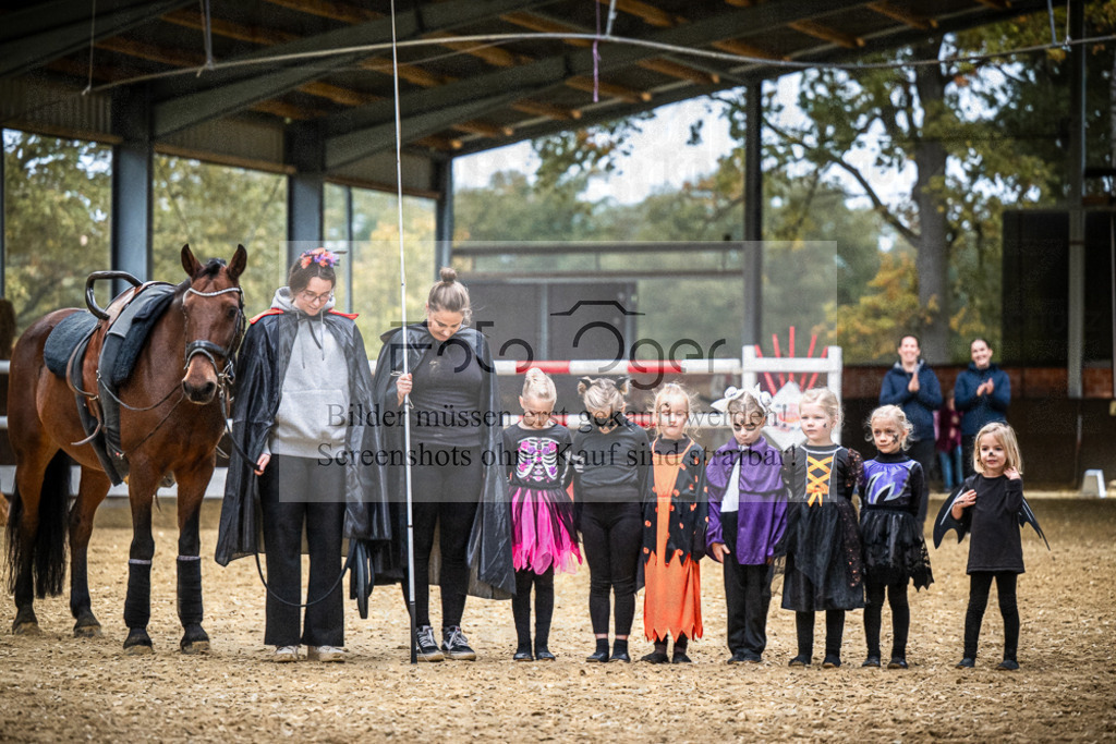 DOS_0167 | Entdecke hochwertige Reitturnierfotos von Foto Oger. Professionell, emotional und authentisch – jetzt Lieblingsmomente im Shop bestellen.Deutschlandweite Turnierfotografie. - Realisiert mit Pictrs.com