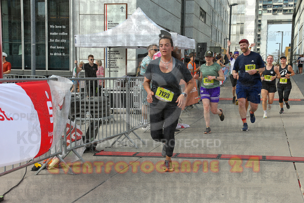 250920_1533_EX1_9983 | Sportfotografie im Rhein-Sieg Kreis, Köln, Bonn, NRW, Rheinland Pfalz, Hessen, etc. Unser Tätigkeitsfeld umfasst den Laufsport vom Volkslauf über den Marathon, Duathlon, Triathon bis zum Ultralauf wie Kölnpfad Ultra oder Schindertrail.