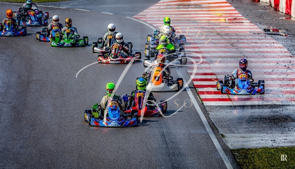 bd651c2db6d546d0958c0ec261577cf3 | traudl_s_fotos