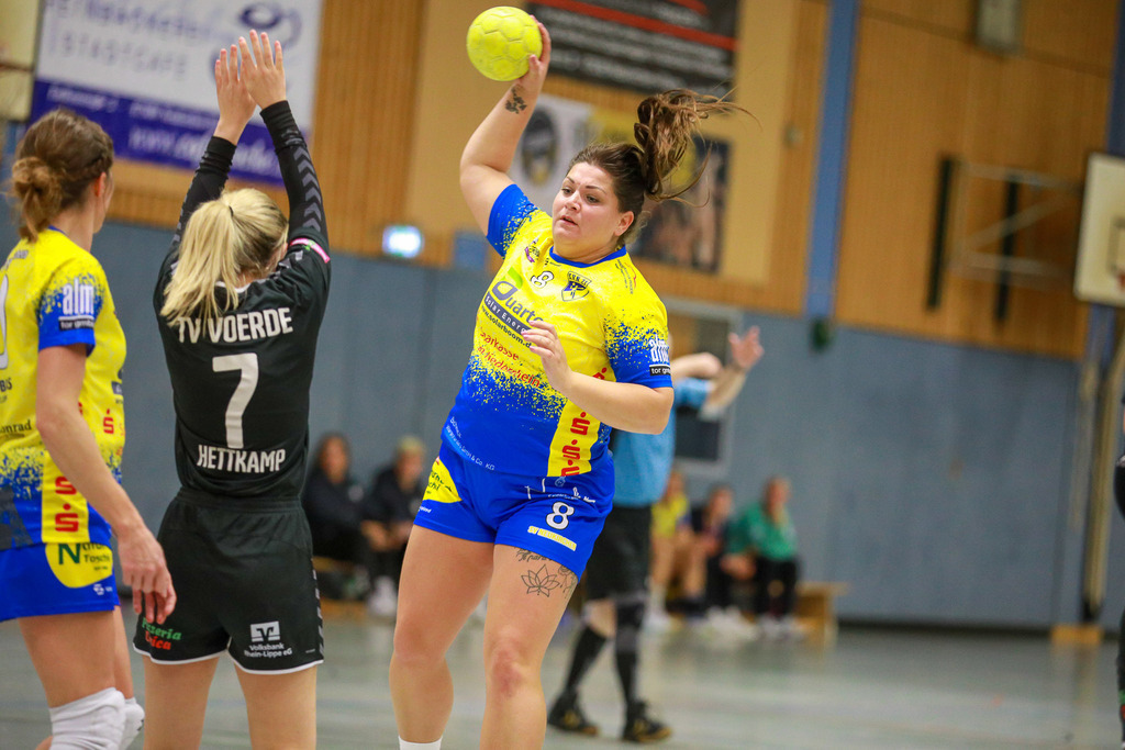 SVN_TvVoerde_021124_119 | Bildergalerie von Sport-Ereignissen aber auch von weiteren spannenden Dingen - nicht nur vom Niederrhein. In Anlehnung an den bekannten Spruch von Hanns Dieter Hüsch heißt das Motto: "Niederrhein ist überall".  - Realisiert mit Pictrs.com