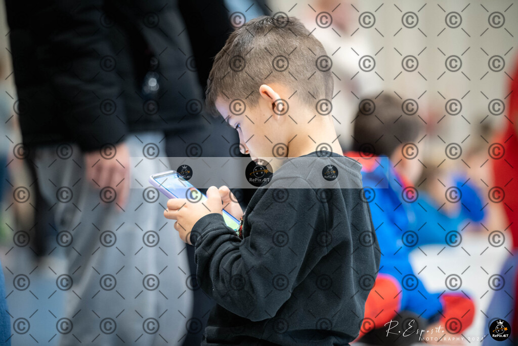 20241130_FCR-Hallenturnier-E-3_021 | Sport und Naturfotografie von Roberto Esposito zeigt echte Momente Bewegung und die Schönheit der Natur. Ausdrucksstarke Bilder schaffen Emotionen.